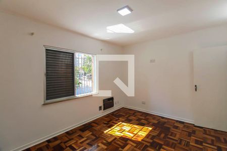 Casa à venda com 3 quartos, 160m² em Quinta da Paineira, São Paulo