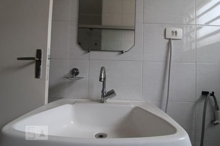 Casa para alugar com 120m², 3 quartos e 1 vagaPia do banheiro