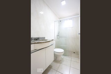Apartamento à venda com 100m², 3 quartos e 2 vagas Apartamento à venda com 100m², 3 quartos e 2 vagasBanheiro da Suíte 1