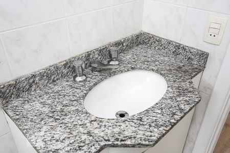 Apartamento à venda com 100m², 3 quartos e 2 vagas Apartamento à venda com 100m², 3 quartos e 2 vagasBanheiro