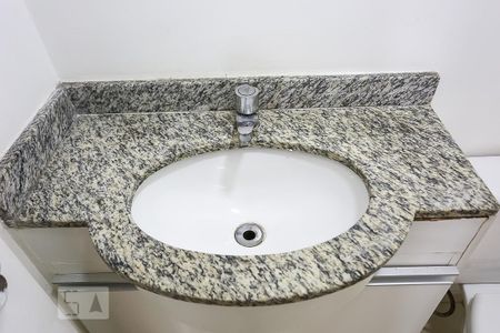 Apartamento à venda com 100m², 3 quartos e 2 vagas Apartamento à venda com 100m², 3 quartos e 2 vagasLavabo