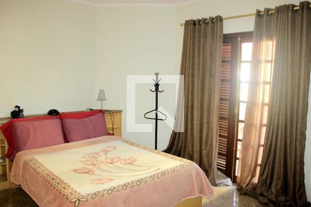 Casa à venda com 123m², 3 quartos e 2 vagasSuíte