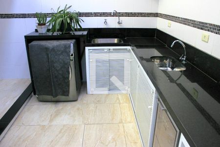 Casa à venda com 123m², 3 quartos e 2 vagasÁrea de serviço & espaço gourmet com churrasqueira