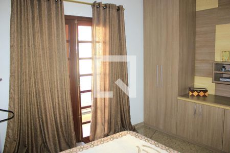 Casa à venda com 123m², 3 quartos e 2 vagasSuíte