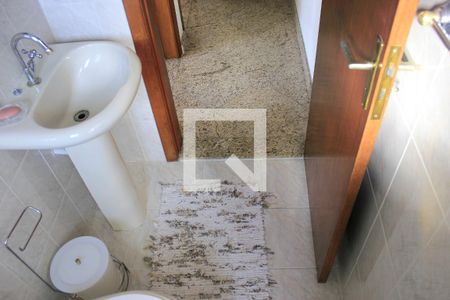 Casa à venda com 123m², 3 quartos e 2 vagasBanheiro social