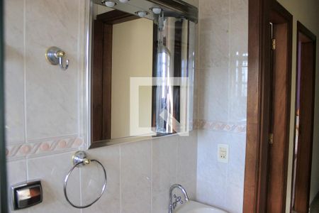 Casa à venda com 123m², 3 quartos e 2 vagasBanheiro social