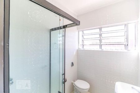 Casa para alugar com 230m², 4 quartos e 4 vagas Casa para alugar com 230m², 4 quartos e 4 vagasBanheiro