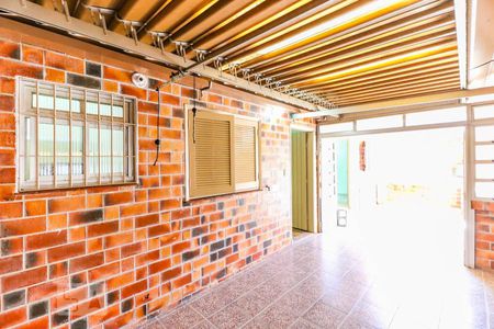 Casa para alugar com 230m², 4 quartos e 4 vagas Casa para alugar com 230m², 4 quartos e 4 vagasQuintal