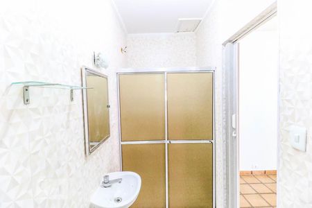 Casa para alugar com 230m², 4 quartos e 4 vagas Casa para alugar com 230m², 4 quartos e 4 vagasBanheiro Edícula