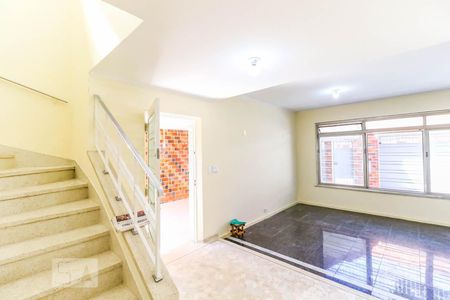 Hall de casa para alugar com 4 quartos, 230m² em Jardim Aeroporto, São Paulo