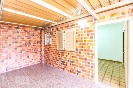 Casa para alugar com 230m², 4 quartos e 4 vagas Casa para alugar com 230m², 4 quartos e 4 vagasQuintal