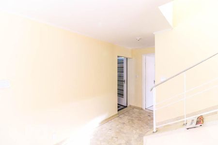 Hall de casa para alugar com 4 quartos, 230m² em Jardim Aeroporto, São Paulo