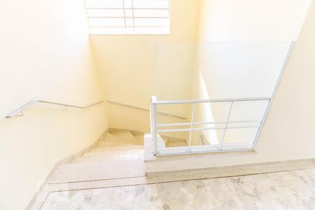 Casa para alugar com 230m², 4 quartos e 4 vagas Casa para alugar com 230m², 4 quartos e 4 vagasHall Quartos