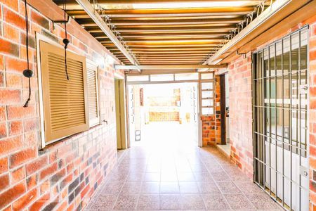 Casa para alugar com 230m², 4 quartos e 4 vagas Casa para alugar com 230m², 4 quartos e 4 vagasQuintal