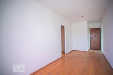 Sala de Estar de apartamento para alugar com 1 quarto, 45m² em Vila Guarani, São Paulo