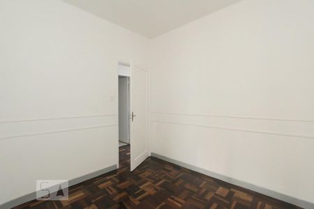 QUARTO 1 de apartamento para alugar com 3 quartos, 67m² em Floresta, Porto Alegre
