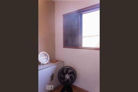 Quarto 1 de casa para alugar com 3 quartos, 160m² em Jardim Guarapiranga, São Paulo