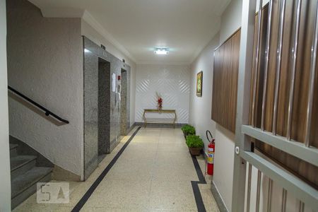 Apartamento para alugar com 80m², 2 quartos e sem vagaHall de Entrada