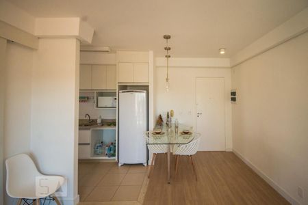 Sala de apartamento para alugar com 1 quarto, 41m² em Cambuí, Campinas