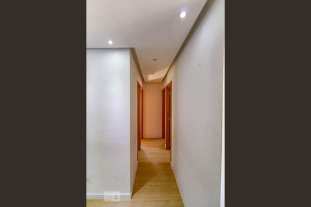 Corredor de apartamento para alugar com 3 quartos, 73m² em Ponte Grande, Guarulhos