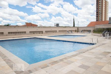 Apartamento à venda com 80m², 3 quartos e 1 vagaÁrea comum - Piscina