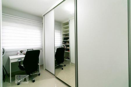 Apartamento à venda com 80m², 3 quartos e 1 vagaQuarto 2