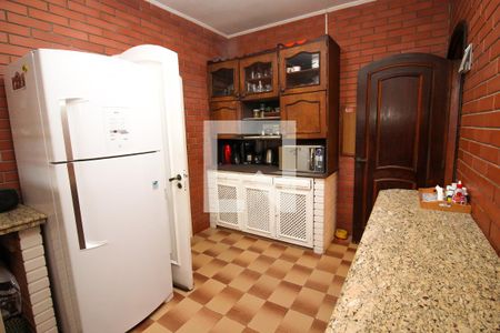 Casa à venda com 312m², 3 quartos e 2 vagas Casa à venda com 312m², 3 quartos e 2 vagasCozinha