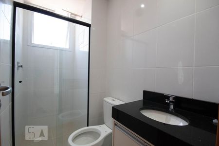 Banheiro de apartamento para alugar com 1 quarto, 37m² em Centro, Osasco