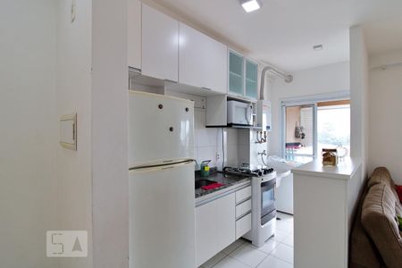Cozinha de apartamento para alugar com 1 quarto, 45m² em Fazenda Morumbi, São Paulo