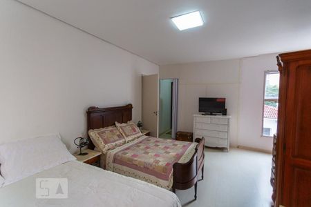 Casa para alugar com 340m², 3 quartos e 3 vagasSuíte 2