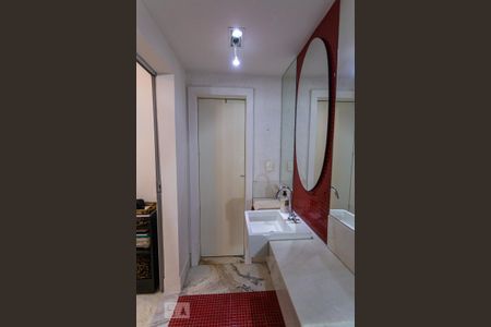 Casa para alugar com 340m², 3 quartos e 3 vagasBanheiro