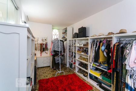 Casa para alugar com 340m², 3 quartos e 3 vagasCloset da Suíte 1