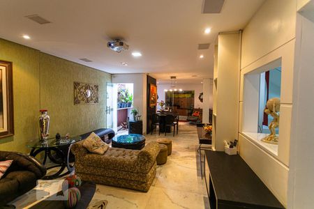 Sala 1 de casa para alugar com 3 quartos, 340m² em Serra, Belo Horizonte