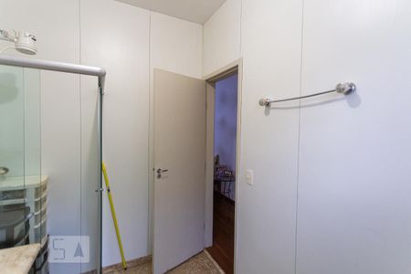 Casa para alugar com 340m², 3 quartos e 3 vagasBanheiro Social