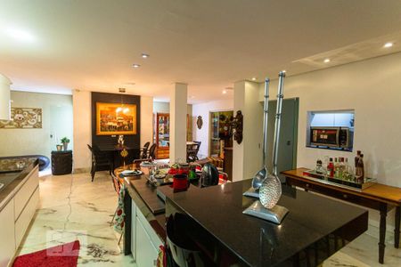 Casa para alugar com 340m², 3 quartos e 3 vagasCozinha