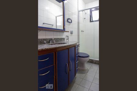 Apartamento à venda com 123m², 3 quartos e 2 vagasBanheiro social 