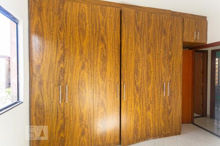 Casa à venda com 340m², 4 quartos e NaN vagasquarto 3