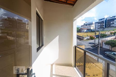 Casa à venda com 340m², 4 quartos e NaN vagasvaranda