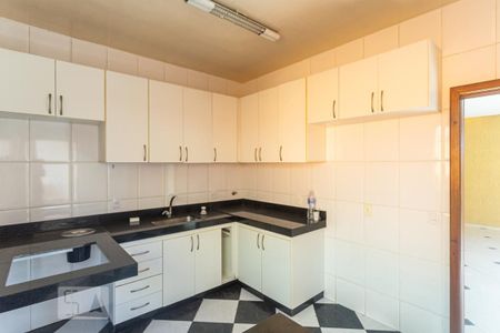 Casa à venda com 340m², 4 quartos e NaN vagasCozinha