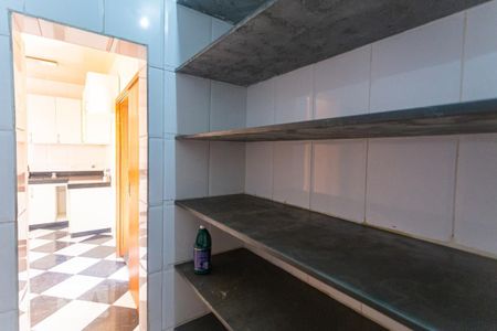Casa à venda com 340m², 4 quartos e NaN vagasDespensa