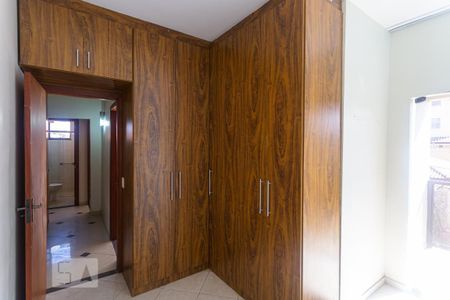 Casa à venda com 340m², 4 quartos e NaN vagasquarto 2