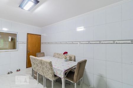 Casa à venda com 167m², 3 quartos e 2 vagasCozinha