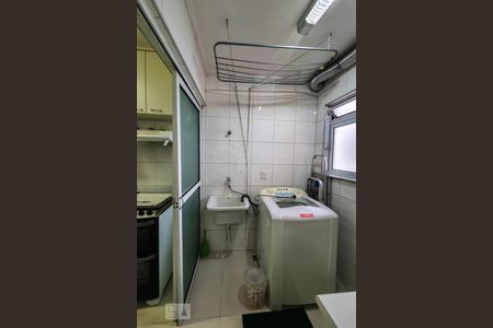 Apartamento à venda com 77m², 2 quartos e 2 vagasÁrea de Serviço