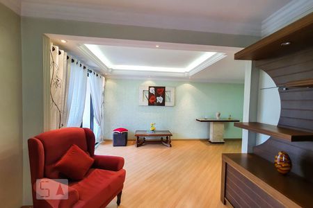 Sala de Estar de apartamento à venda com 2 quartos, 77m² em Vila Monumento, São Paulo