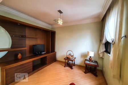 Sala de Estar de apartamento à venda com 2 quartos, 77m² em Vila Monumento, São Paulo