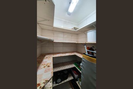 Apartamento à venda com 77m², 2 quartos e 2 vagasDespensa