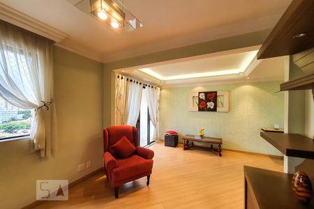 Sala de Estar de apartamento à venda com 2 quartos, 77m² em Vila Monumento, São Paulo