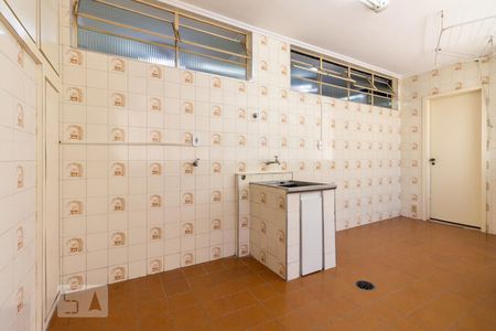 Apartamento à venda com 168m², 3 quartos e 1 vagaÁrea de serviço