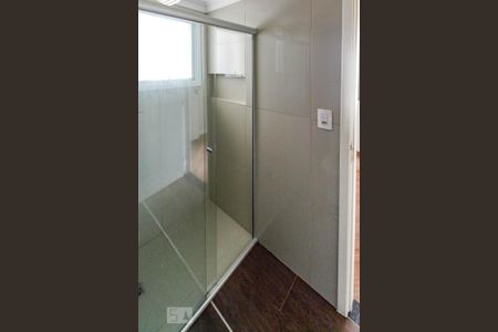 Banheiro da Suíte de apartamento à venda com 2 quartos, 64m² em Ponte Grande, Guarulhos