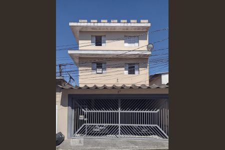 Casa para alugar com 105m², 2 quartos e sem vagaFachada